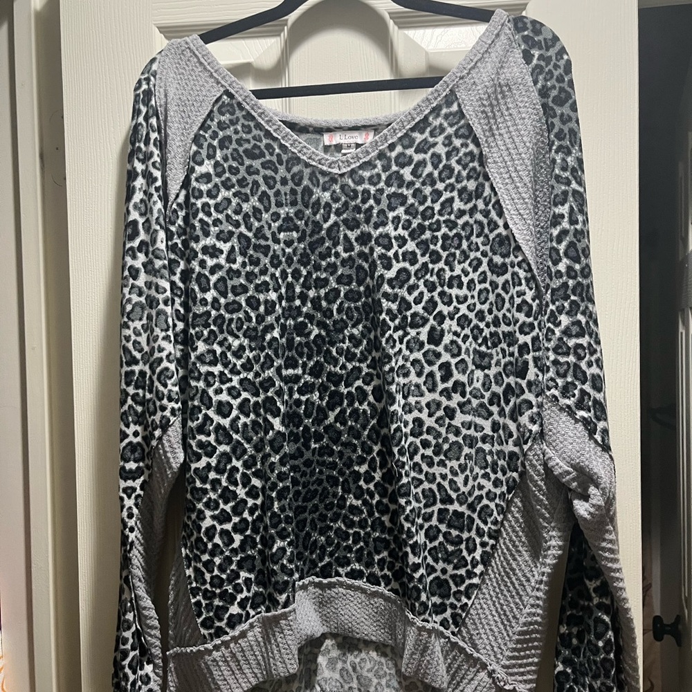 Love Gray Leopard Print Knit Top